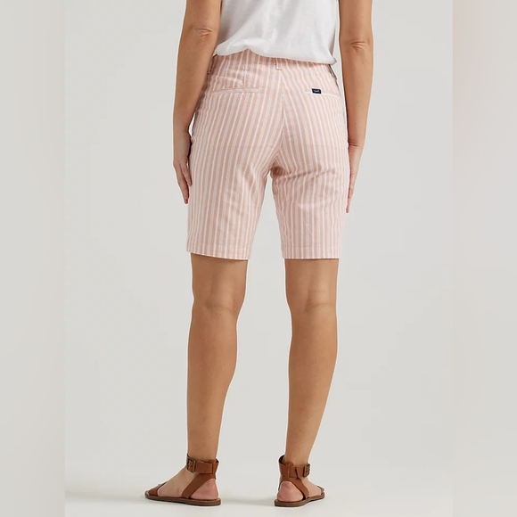 Lee Women's Legendary Regular Fit Chino Bermuda Stripped Bud Stripe Size 12 NWOT - Picture 2 of 11